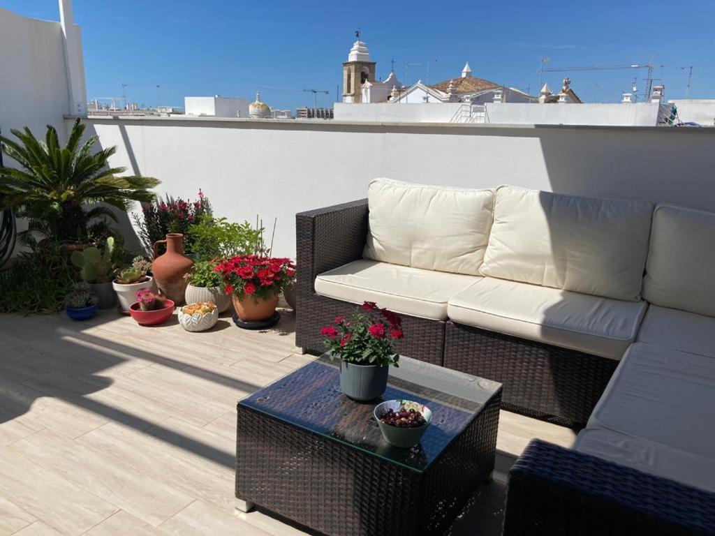 Sea Balconies Apartment